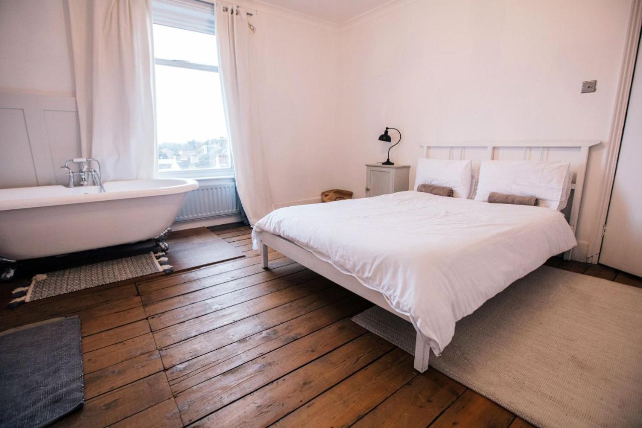 The Exquisite Gem Of - Amazing Views Margate